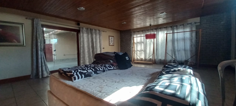 4 Bedroom Property for Sale in Retreat Western Cape